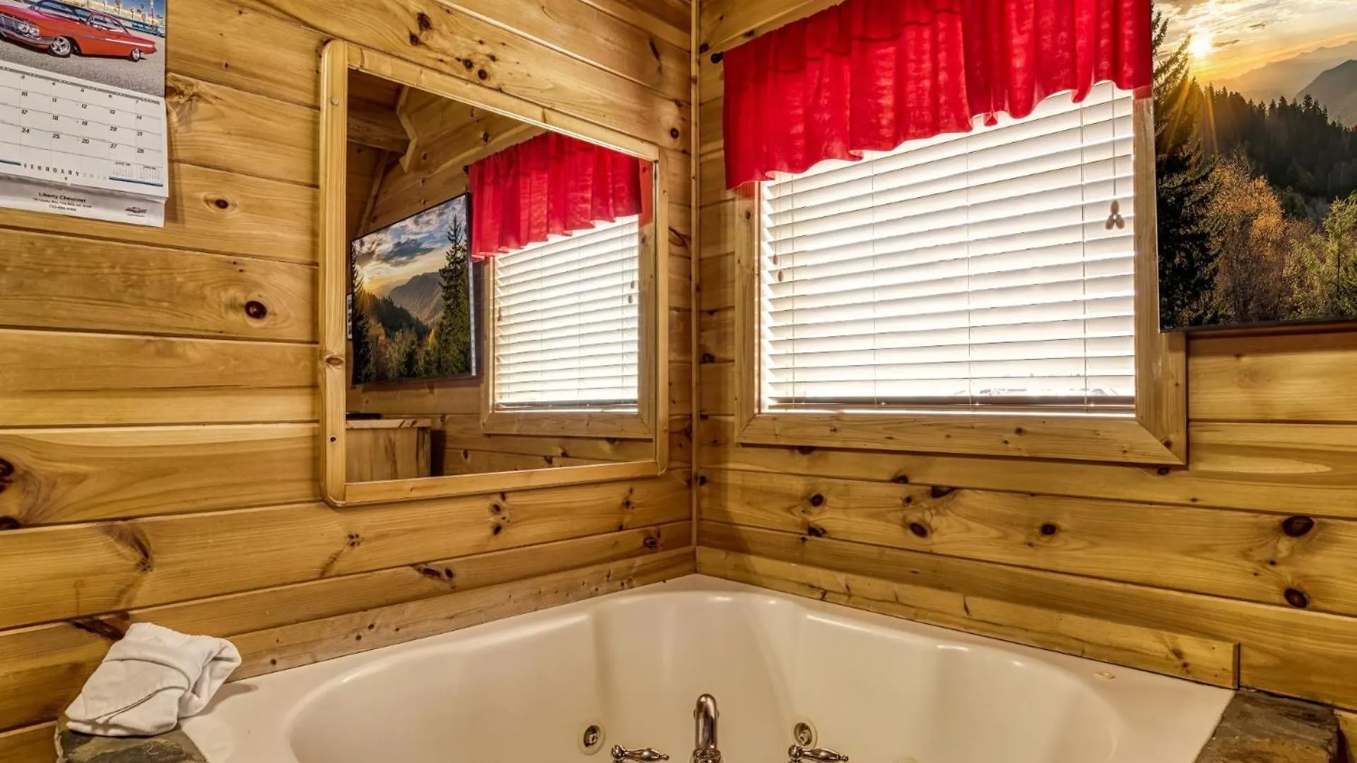 Holiday home Ern854 - Wagon Wheel - Great Location! Close To The Action! *