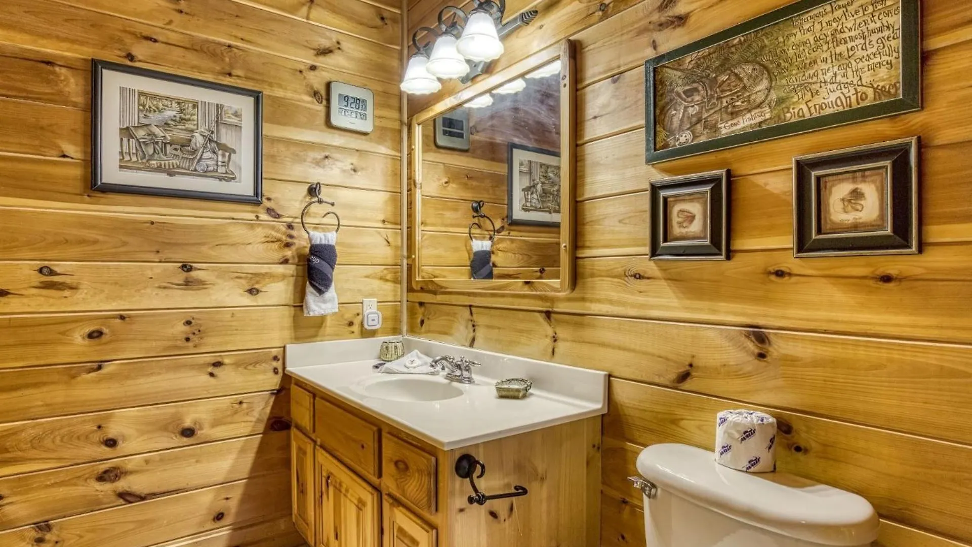 Ern854 - Wagon Wheel - Great Location! Close To The Action! Pigeon Forge