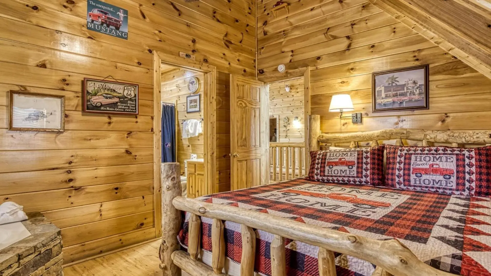 Ern854 - Wagon Wheel - Great Location! Close To The Action! Pigeon Forge