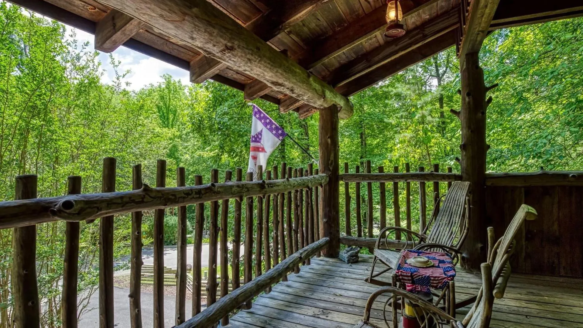 Er69 - Rachel's Tree House - Great Location, Close To The Action! Pigeon Forge