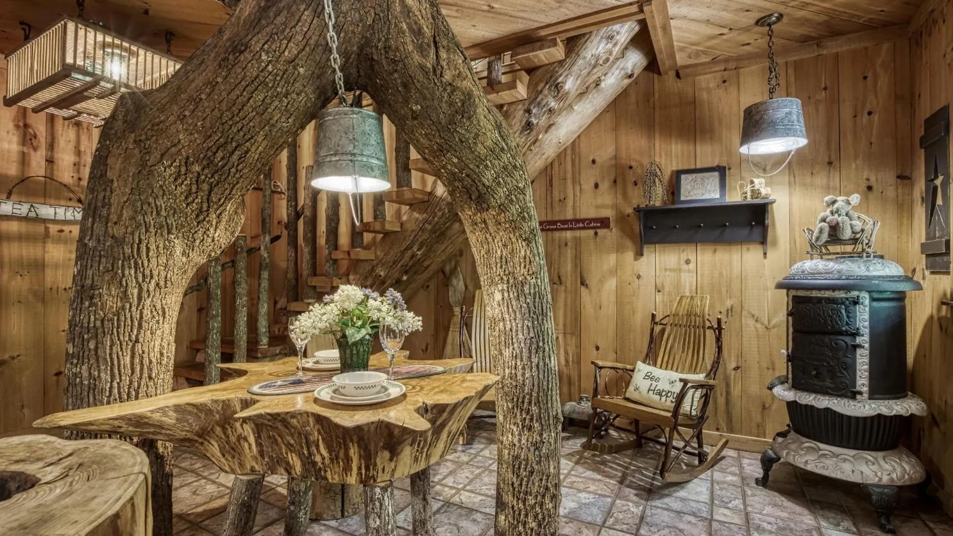 Er69 - Rachel's Tree House - Great Location, Close To The Action!