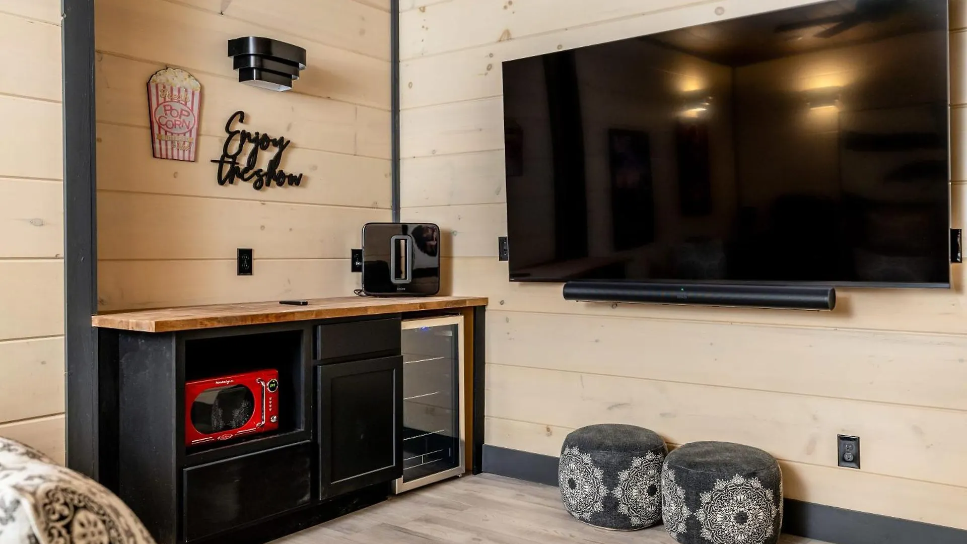 Holiday home Sleep 27 Guests In New Home! Pigeon Forge