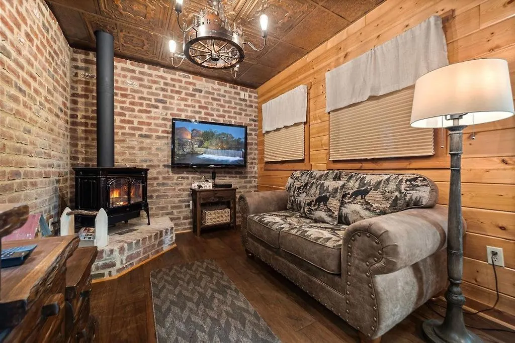 Beauty And The Bear Holiday home Pigeon Forge