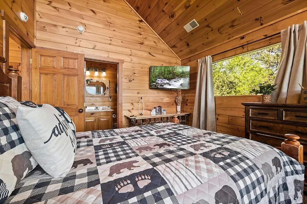 Beauty And The Bear Holiday home Pigeon Forge