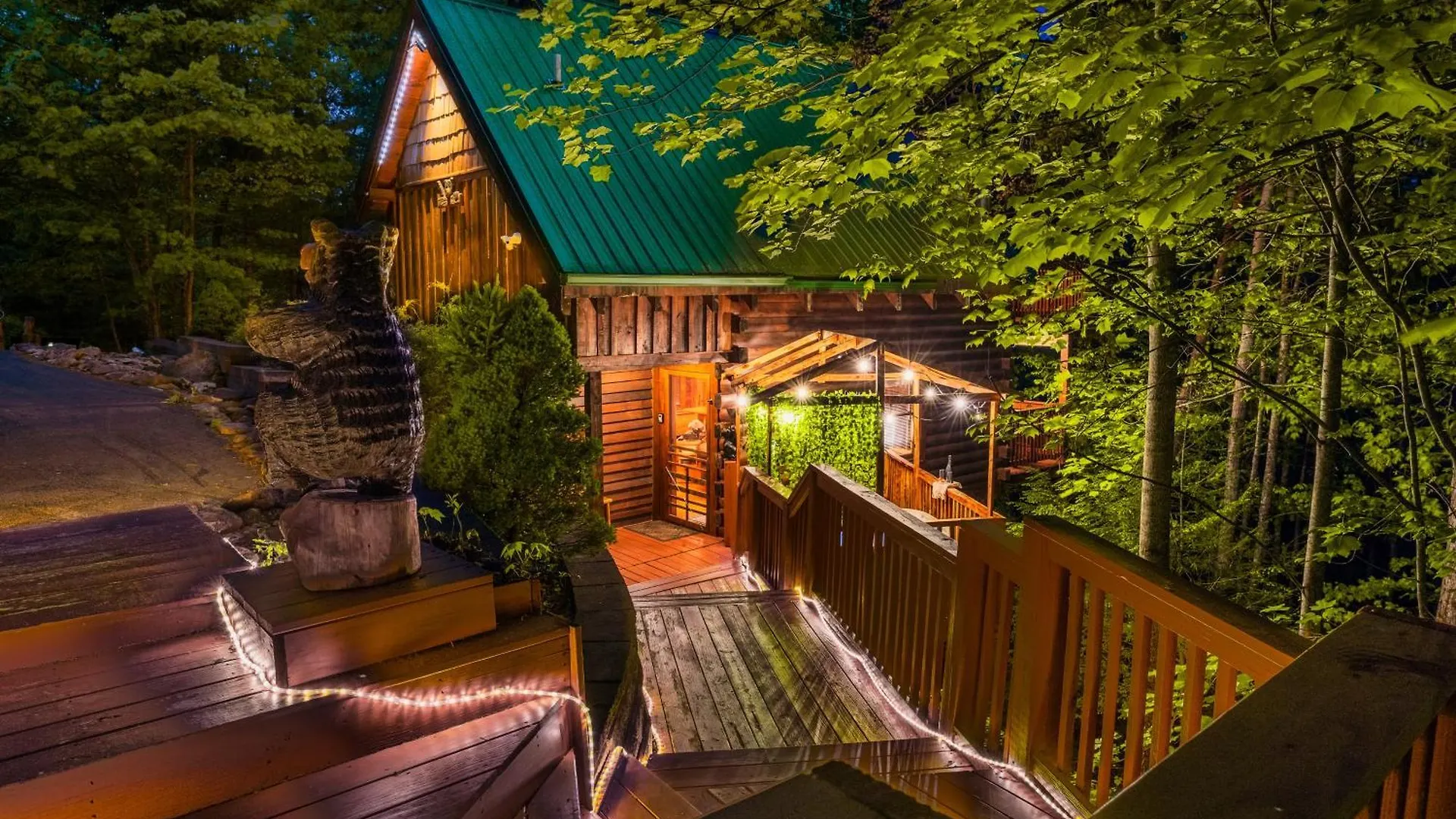 In A Gated With Seasonal Pool Holiday home