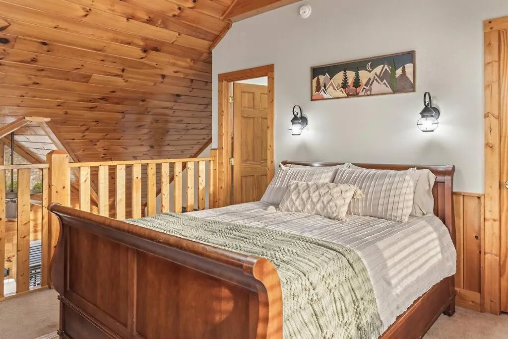 Nyaraló Cozy In The Smokies!!! Fully Furnished And Complete With Community Indoor And Outdoor Pools And Spas, Game And Fitness As Well As A Private Hot Tub