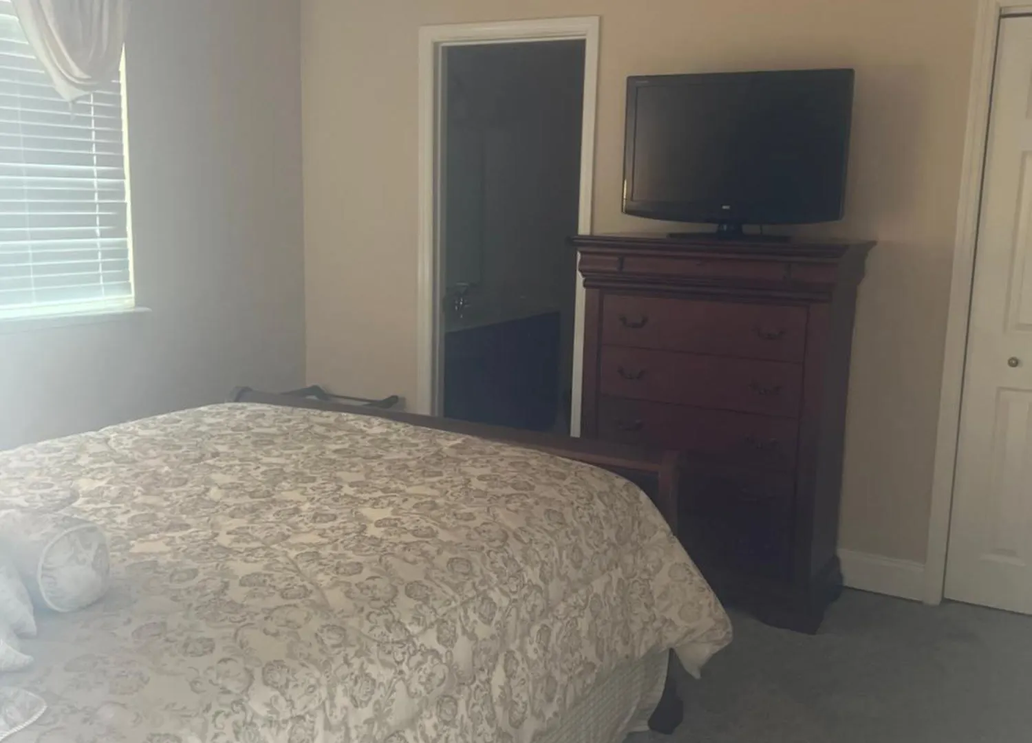 River Place #605 2bd *