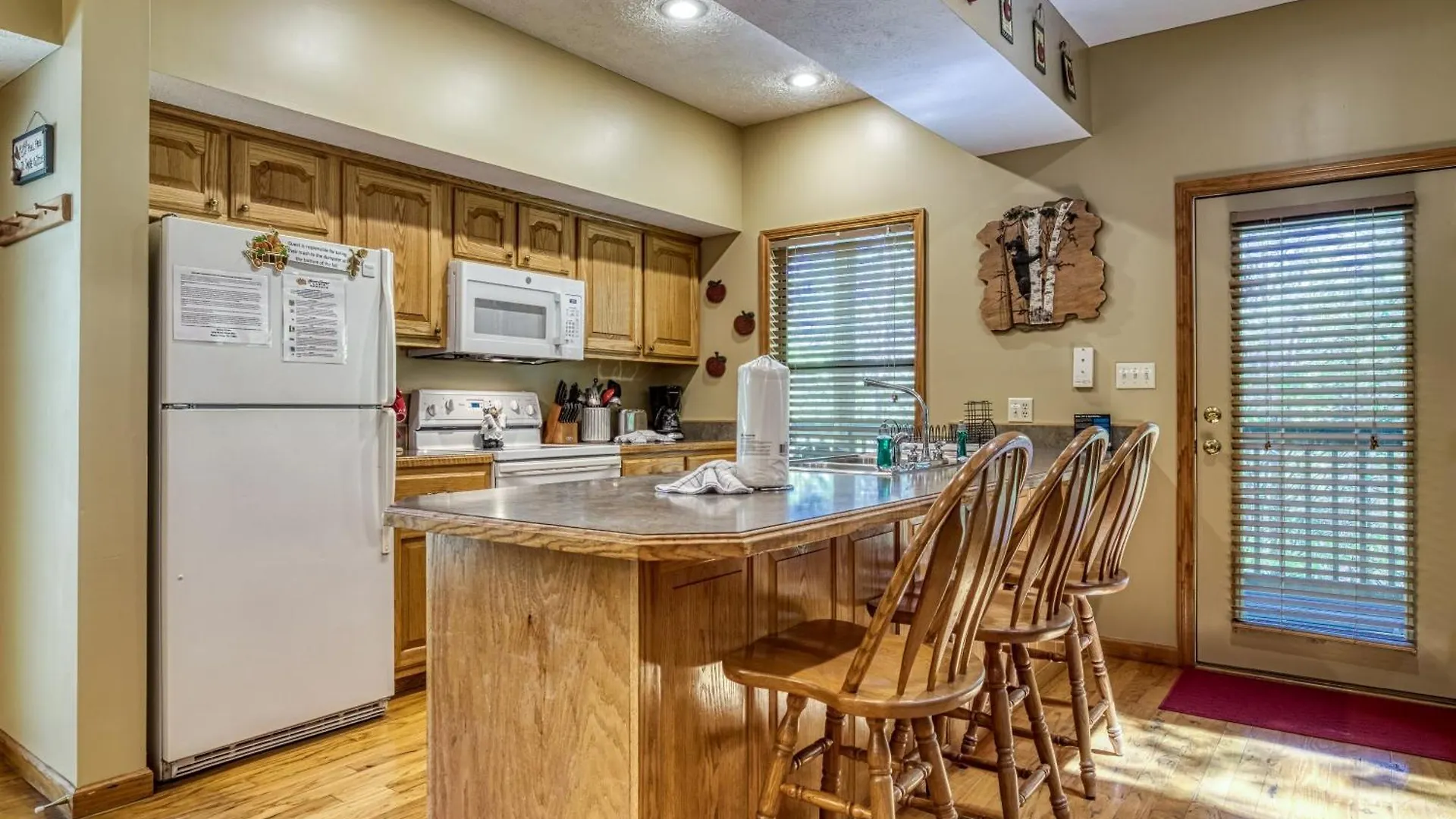 Stones Throw- Get 1089 In Free Attraction Tickets, Dollywood And More, Pool, Game *