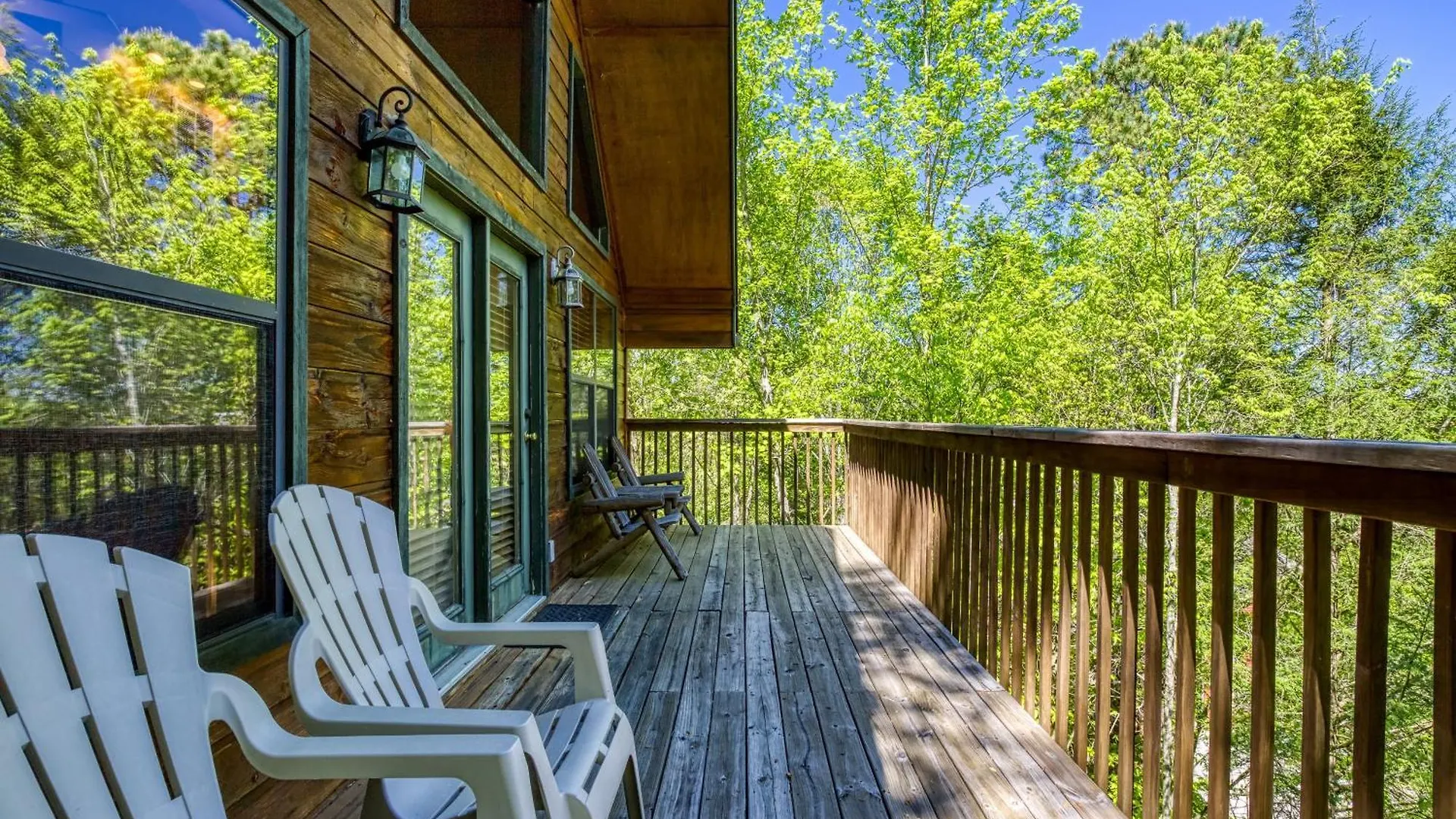 Stones Throw- Get 1089 In Free Attraction Tickets, Dollywood And More, Pool, Game Dom wakacyjny *
