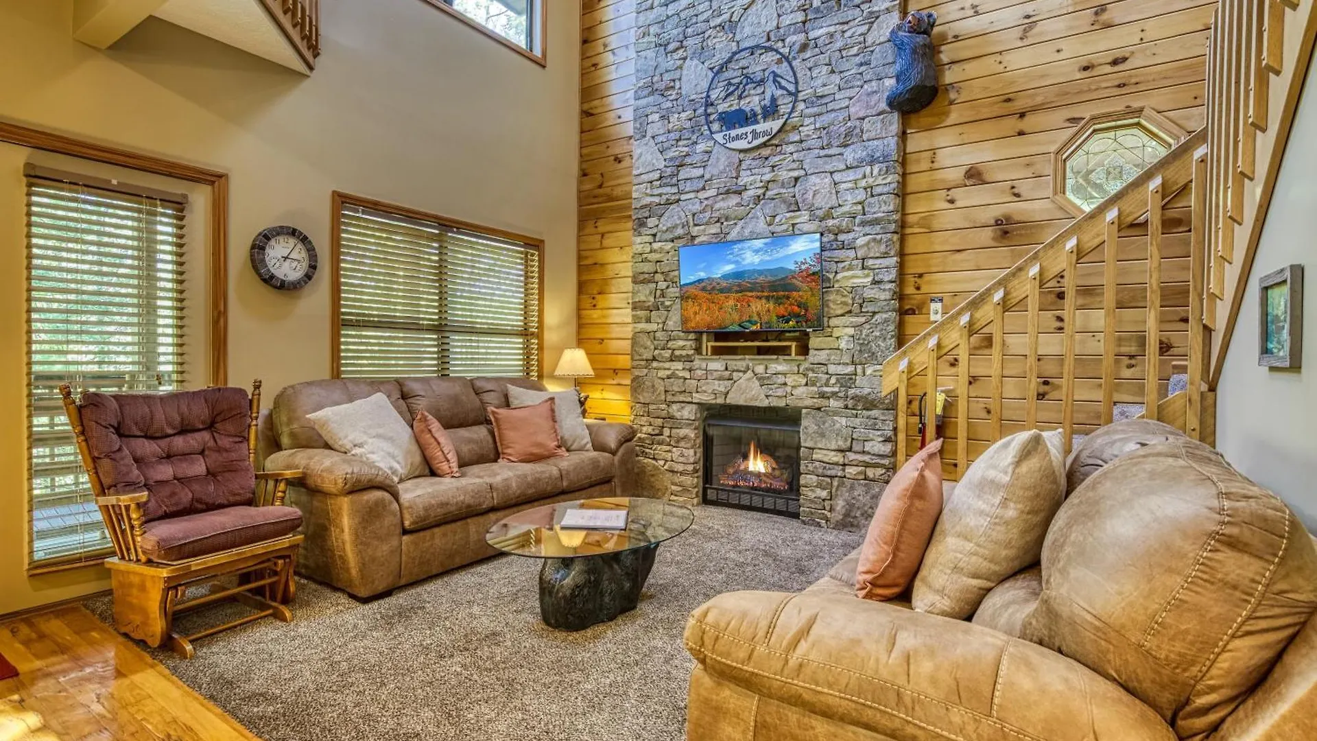 Dom wakacyjny Stones Throw- Get 1089 In Free Attraction Tickets, Dollywood And More, Pool, Game *