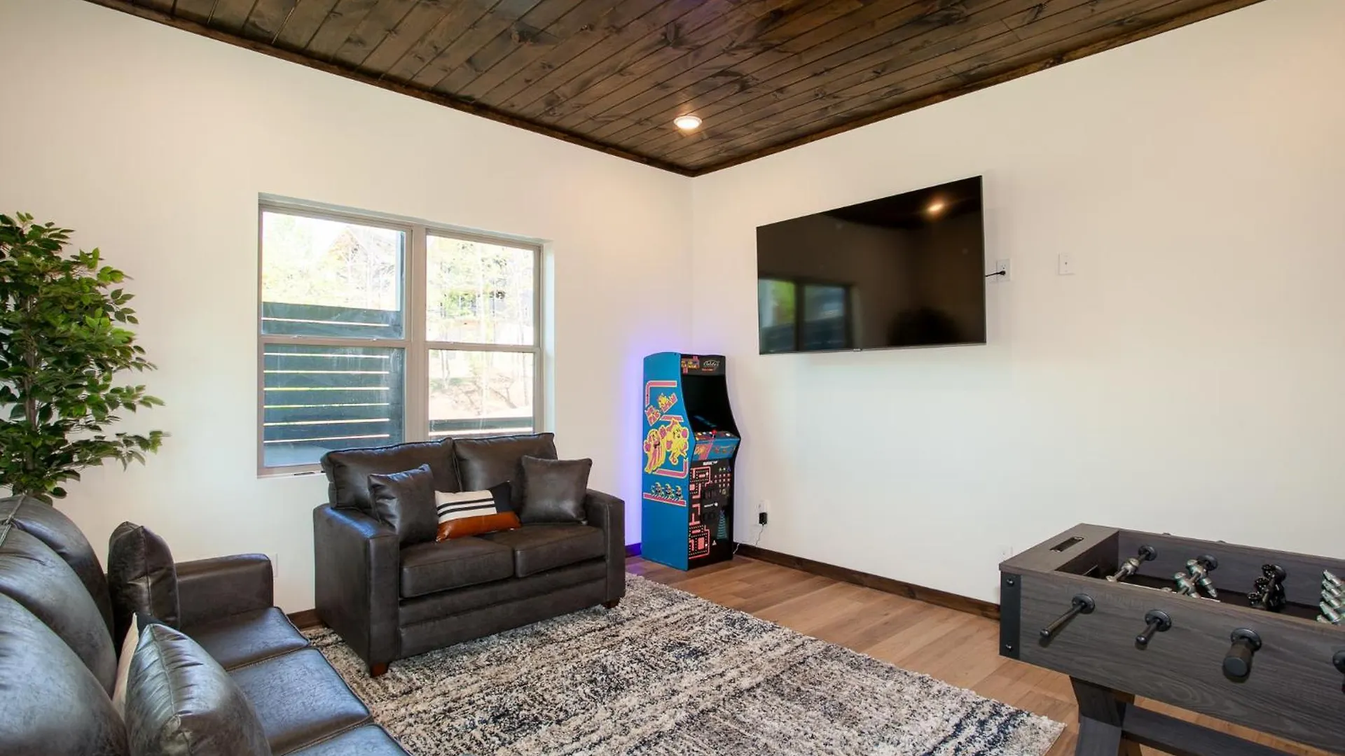 Mountain Luxury Prime: Pool, Hottub, Arcade & Pigeon Forge