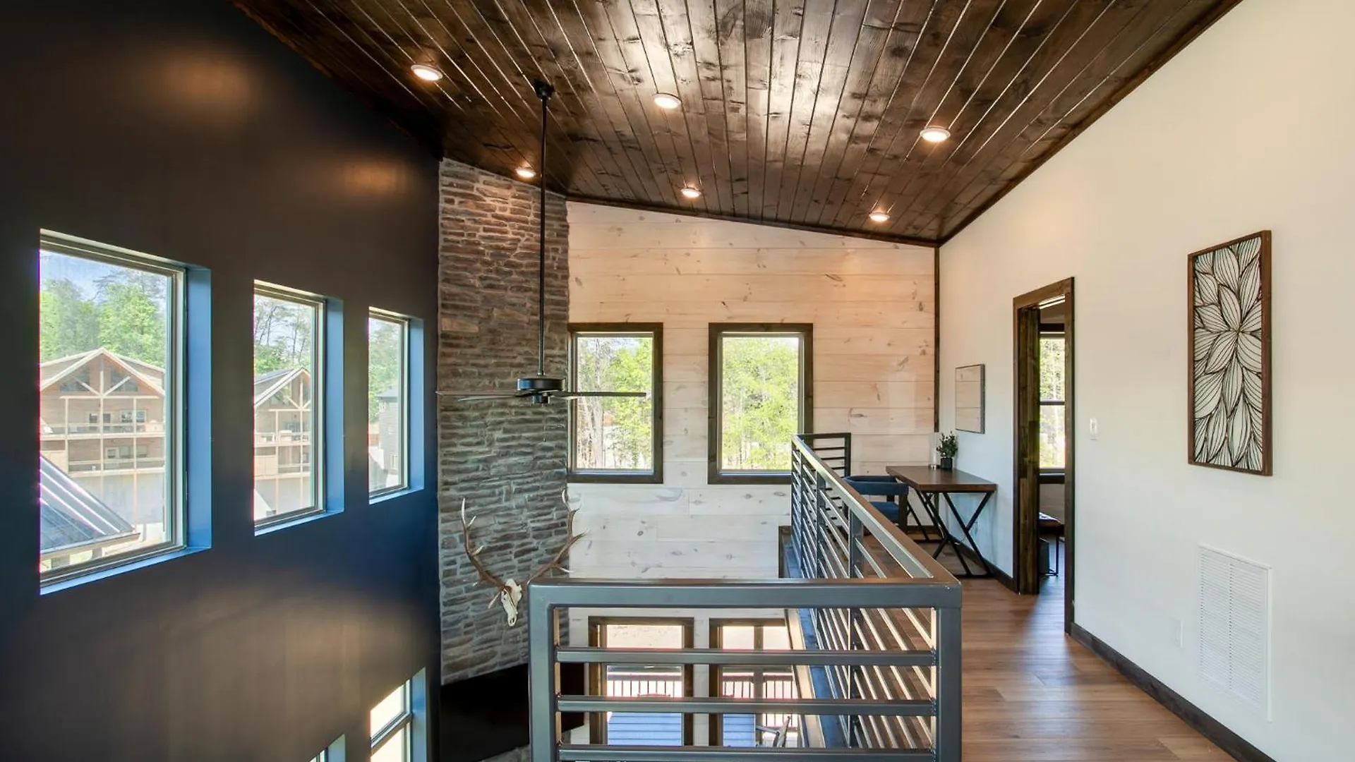 Mountain Luxury Prime: Pool, Hottub, Arcade &