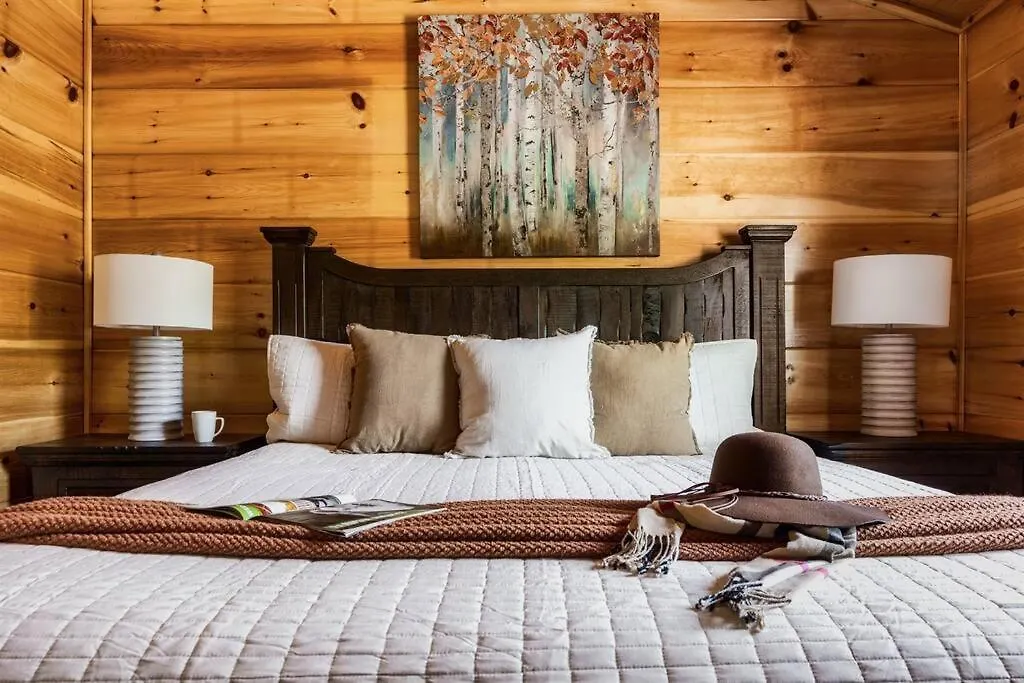 5 Ensuite Bedrooms, Hot Tub, Dog Friendly