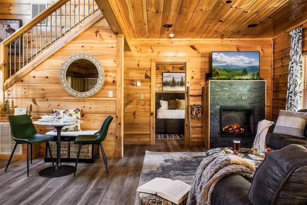 5 Ensuite Bedrooms, Hot Tub, Dog Friendly *