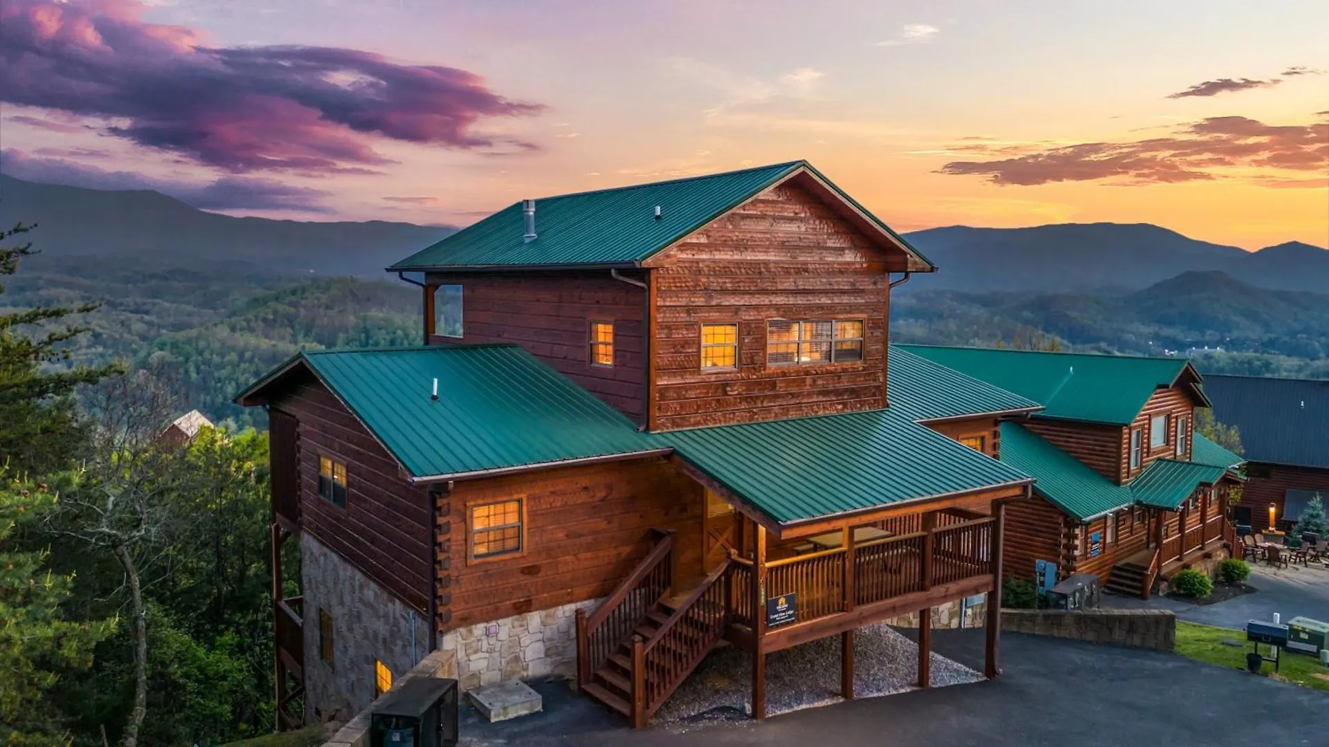 Grand View * Pigeon Forge