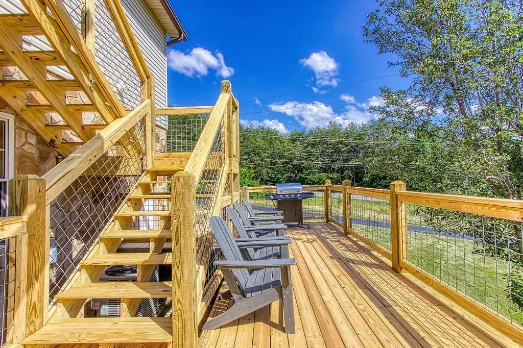 Getaway, Hot Tub, Game Room, Wifi, 1089 Free Tickets Each Paid Day, Dollywood And Chalet *