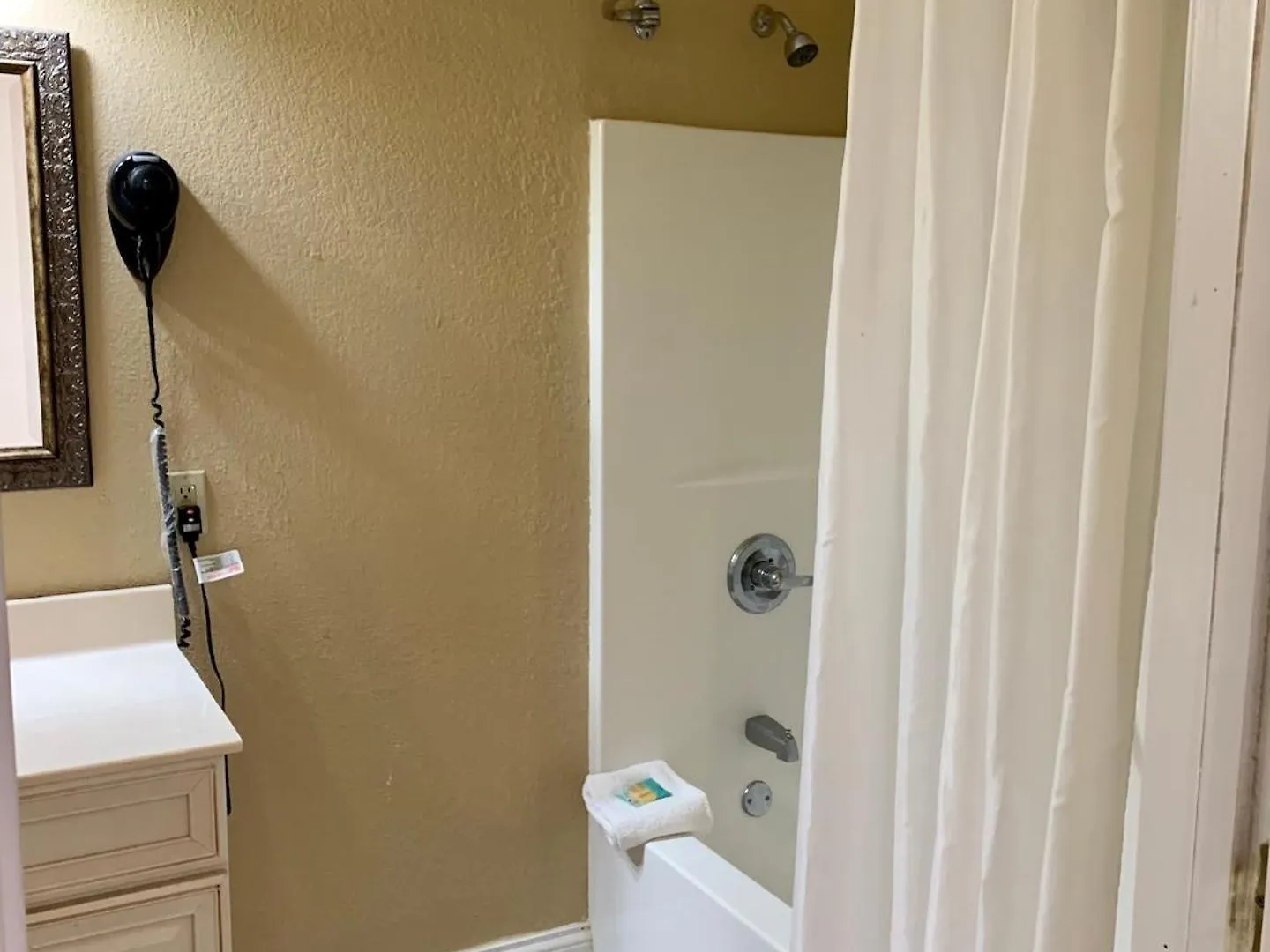 Riverchase Motel 2*