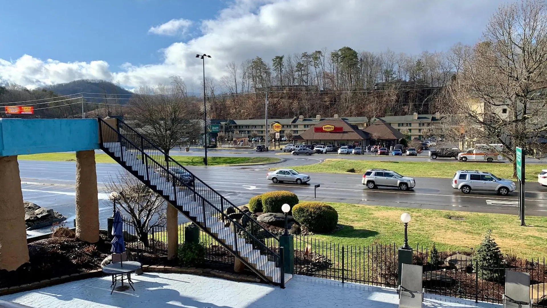 Riverchase Motel 2*