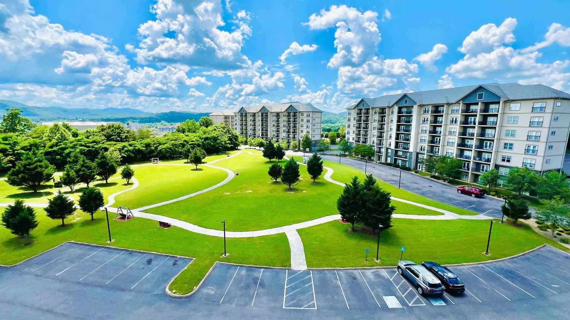 Sleepy Bear Getaway * Pigeon Forge