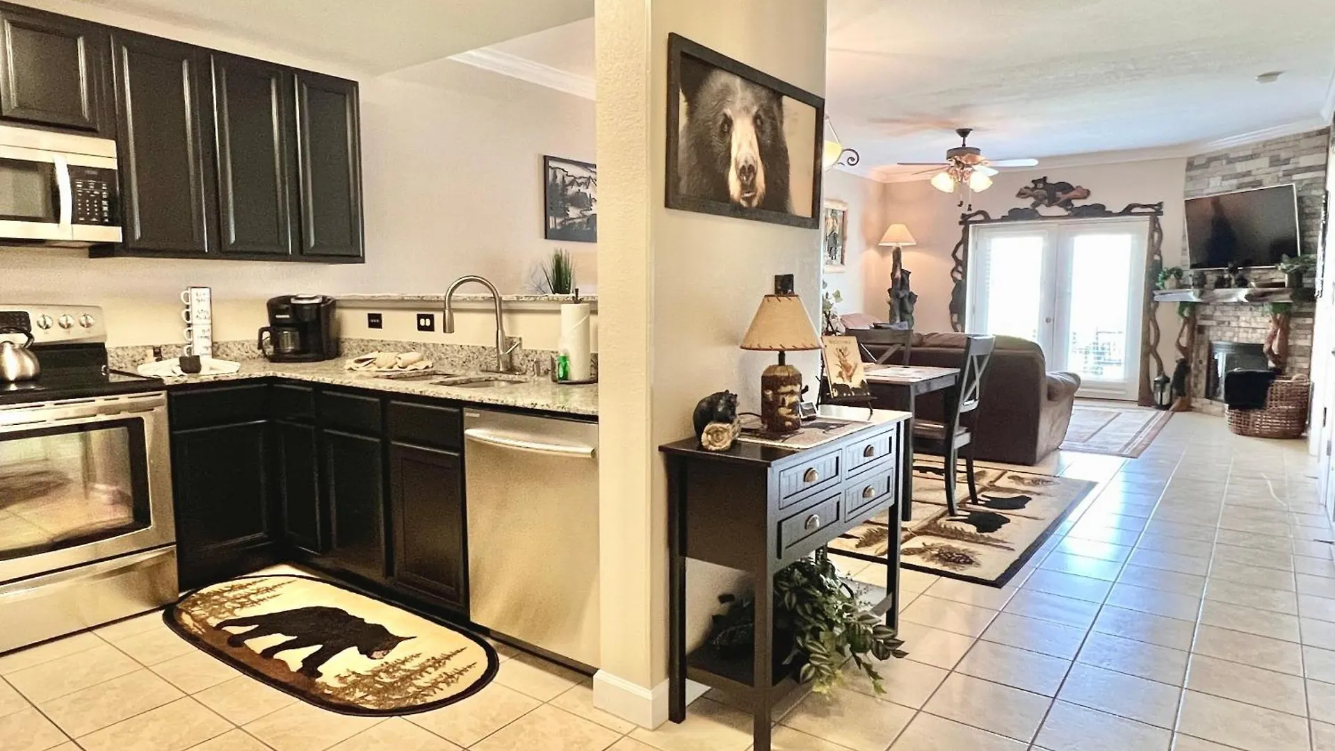 Sleepy Bear Getaway Apartment Pigeon Forge