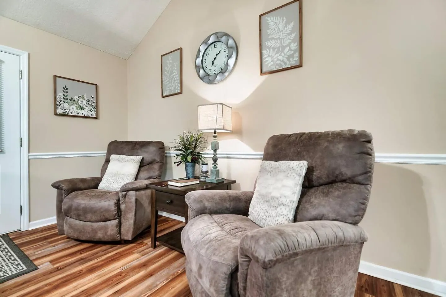 Casa vacanze 1 Mile To Pkwy, Pets, Hot Tub, Creekside, Porch *