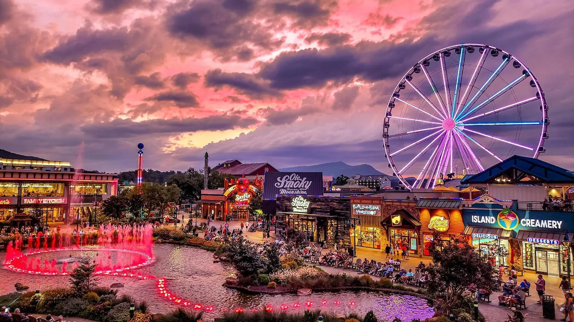 Margaritaville Island Pigeon Forge