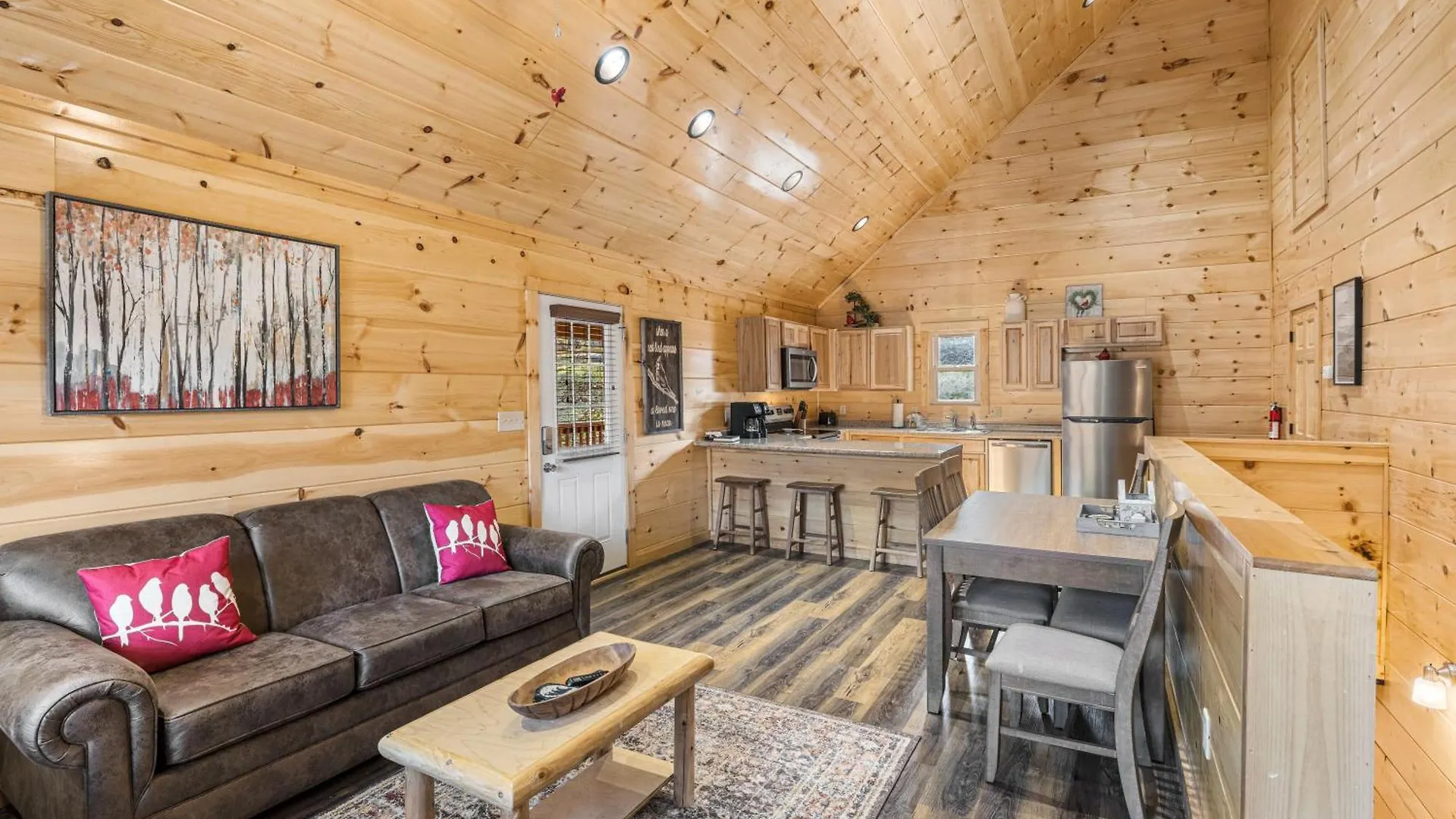 The Red Bird Is A Newly Built 2 Bed 2 Bath Less Than A Mile From *