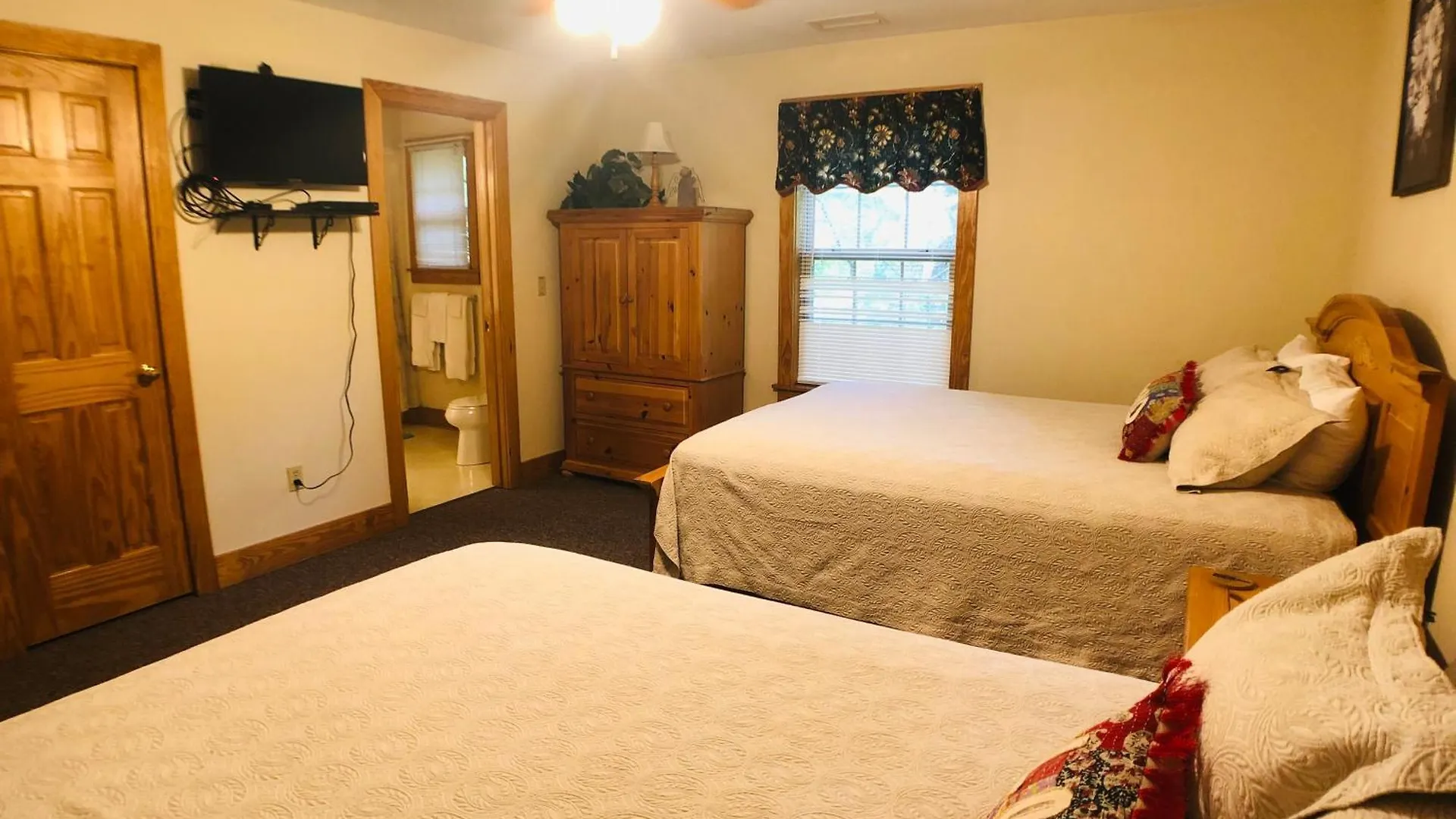 Briarstone 13b By Eden Crest