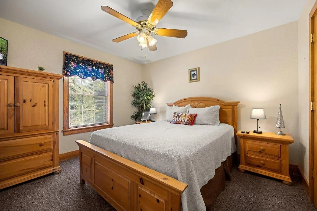 Poplar Point Unit 12e By Eden Crest Apartment *