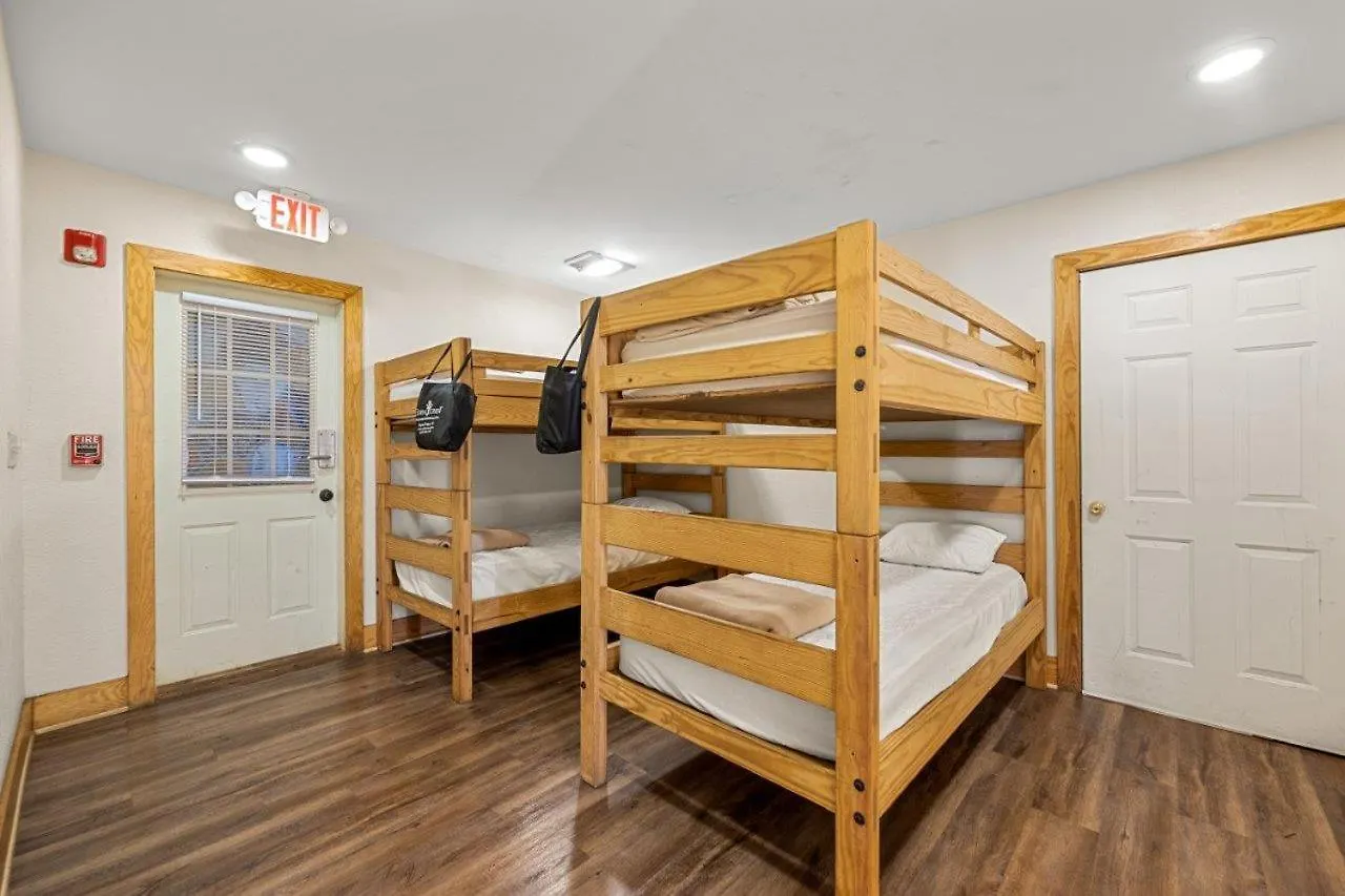 Poplar Point Unit 12f By Eden Crest Apartment *