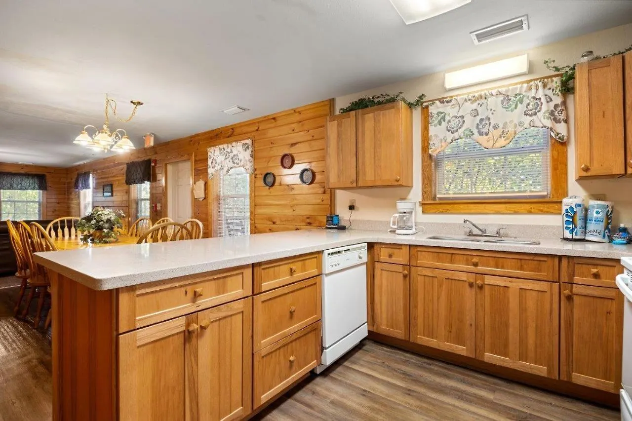 Apartment Poplar Point Unit 12e By Eden Crest