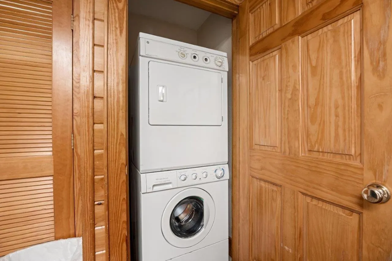 Apartment Poplar Point Unit 12e By Eden Crest Pigeon Forge