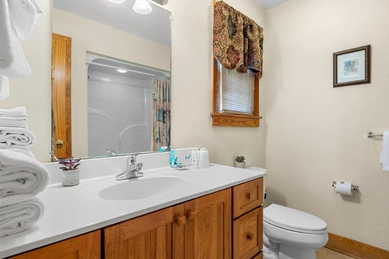 Apartment Poplar Point Unit 12d By Eden Crest Pigeon Forge