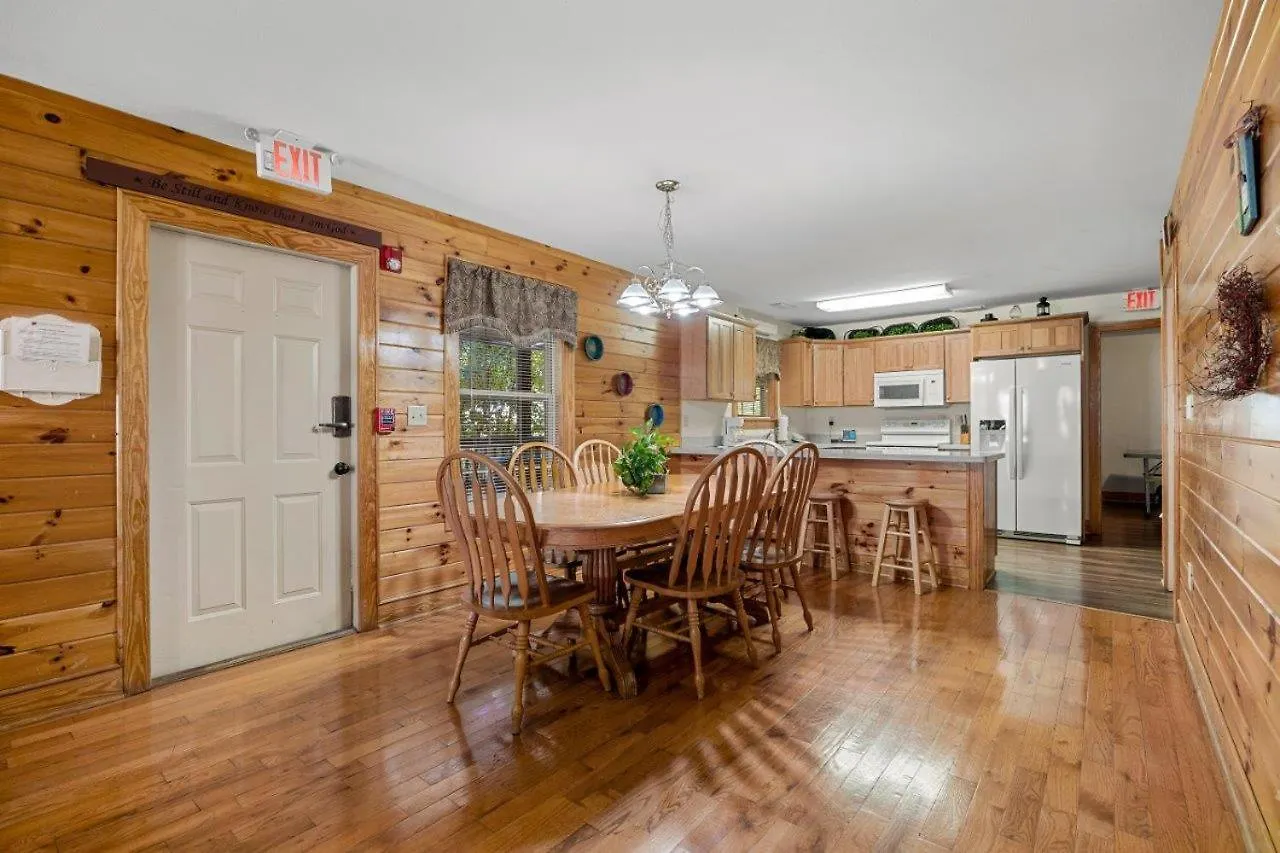 Apartment Poplar Point Unit 12d By Eden Crest *