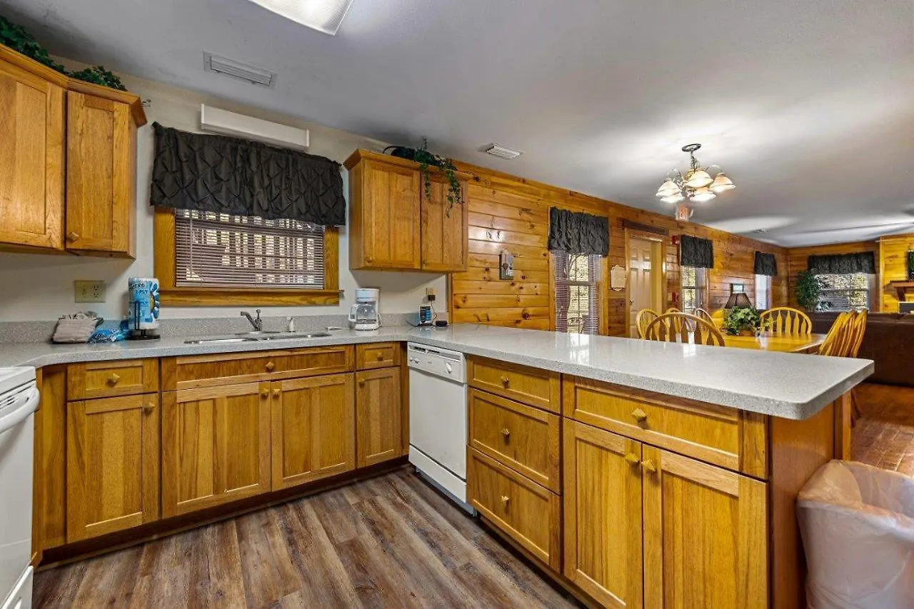 Poplar Point Unit 12a By Eden Crest * Pigeon Forge
