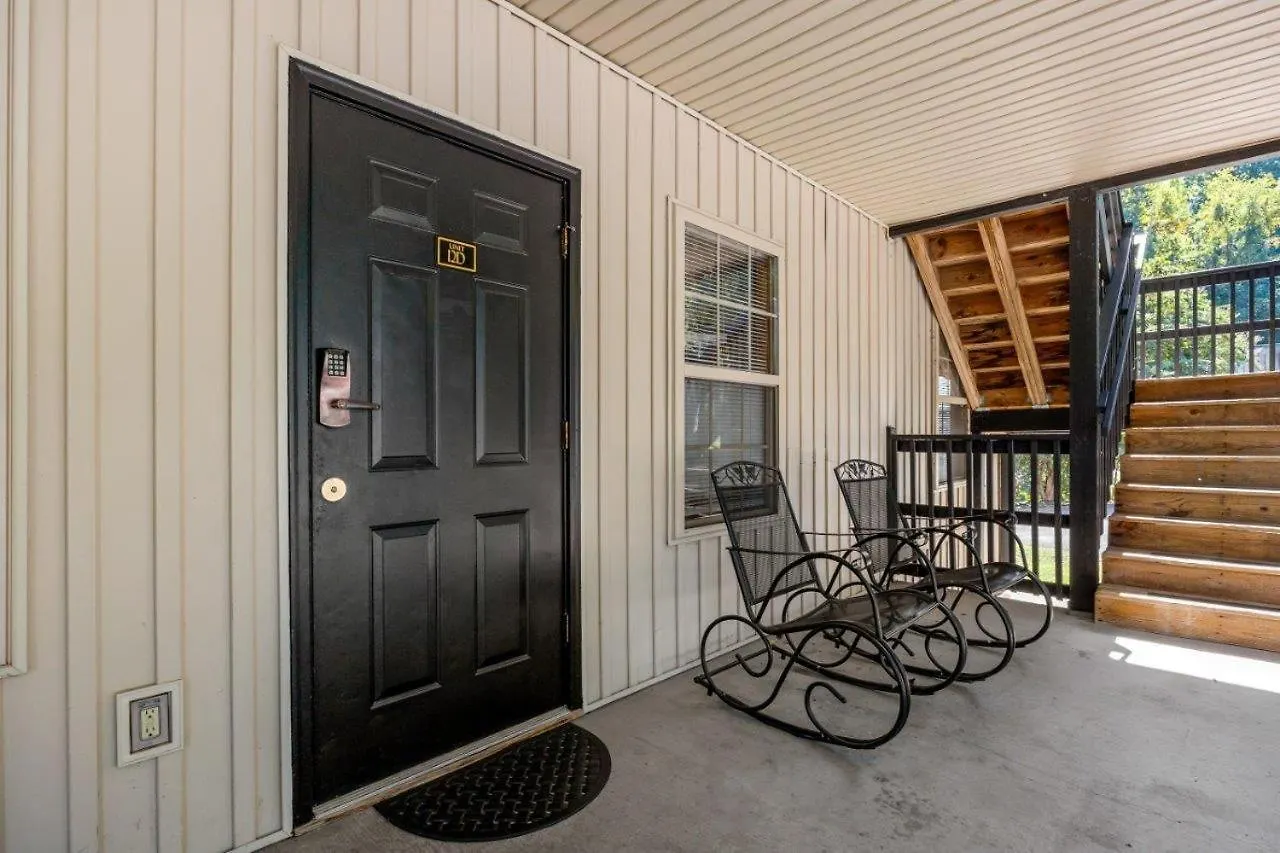 Poplar Point Unit 12d By Eden Crest Apartment *