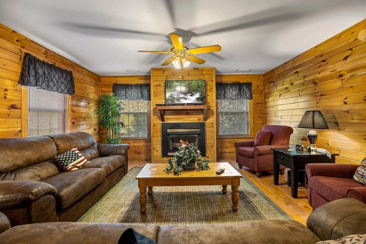 Apartment Poplar Point Unit 12a By Eden Crest