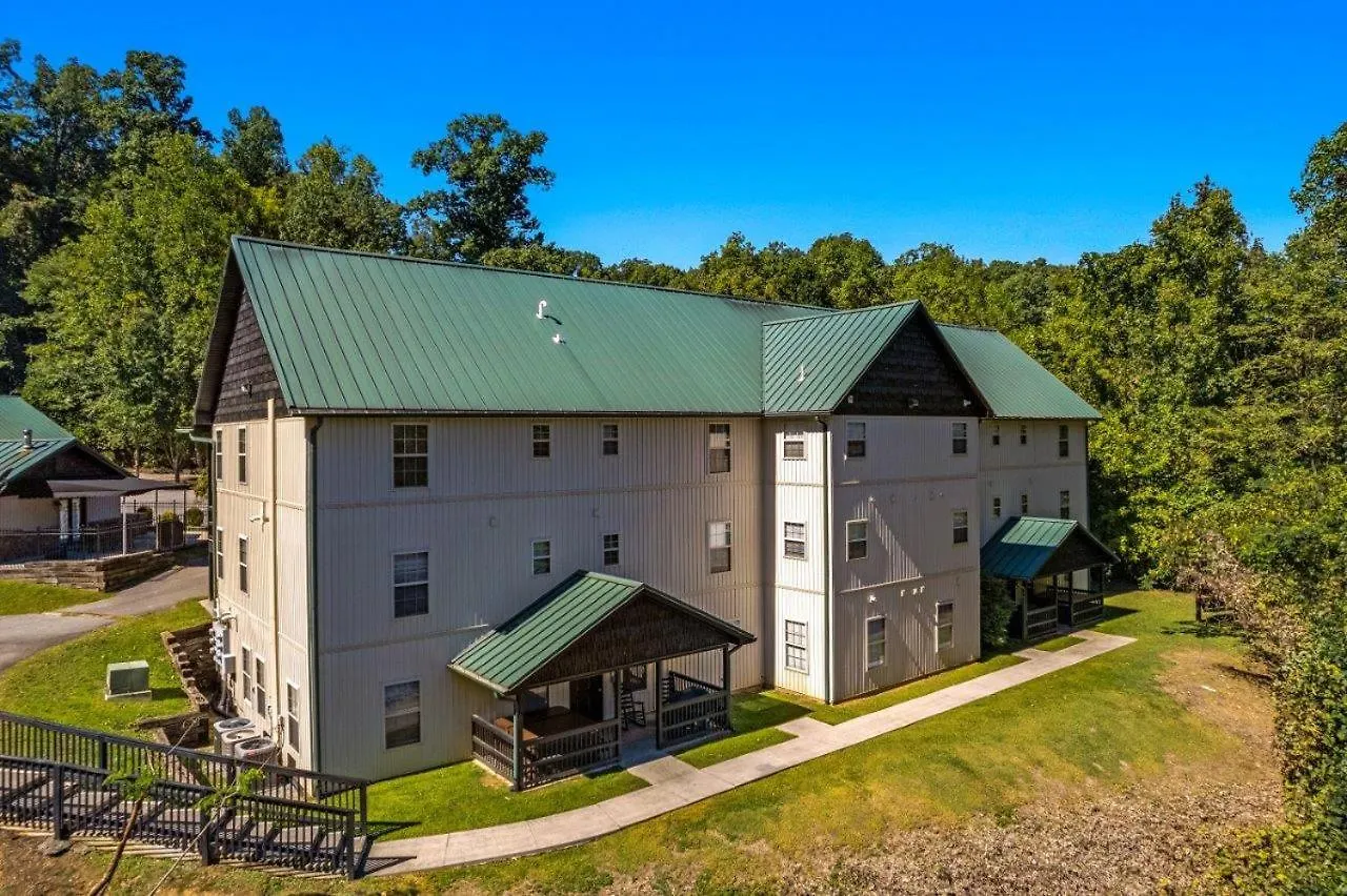 Poplar Point Unit 12d By Eden Crest *