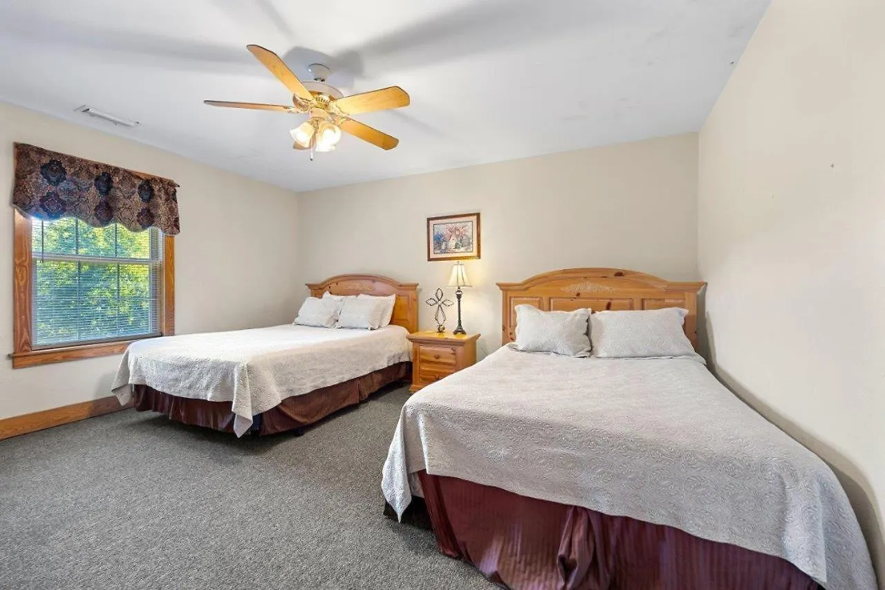 Apartment Poplar Point Unit 12d By Eden Crest Pigeon Forge