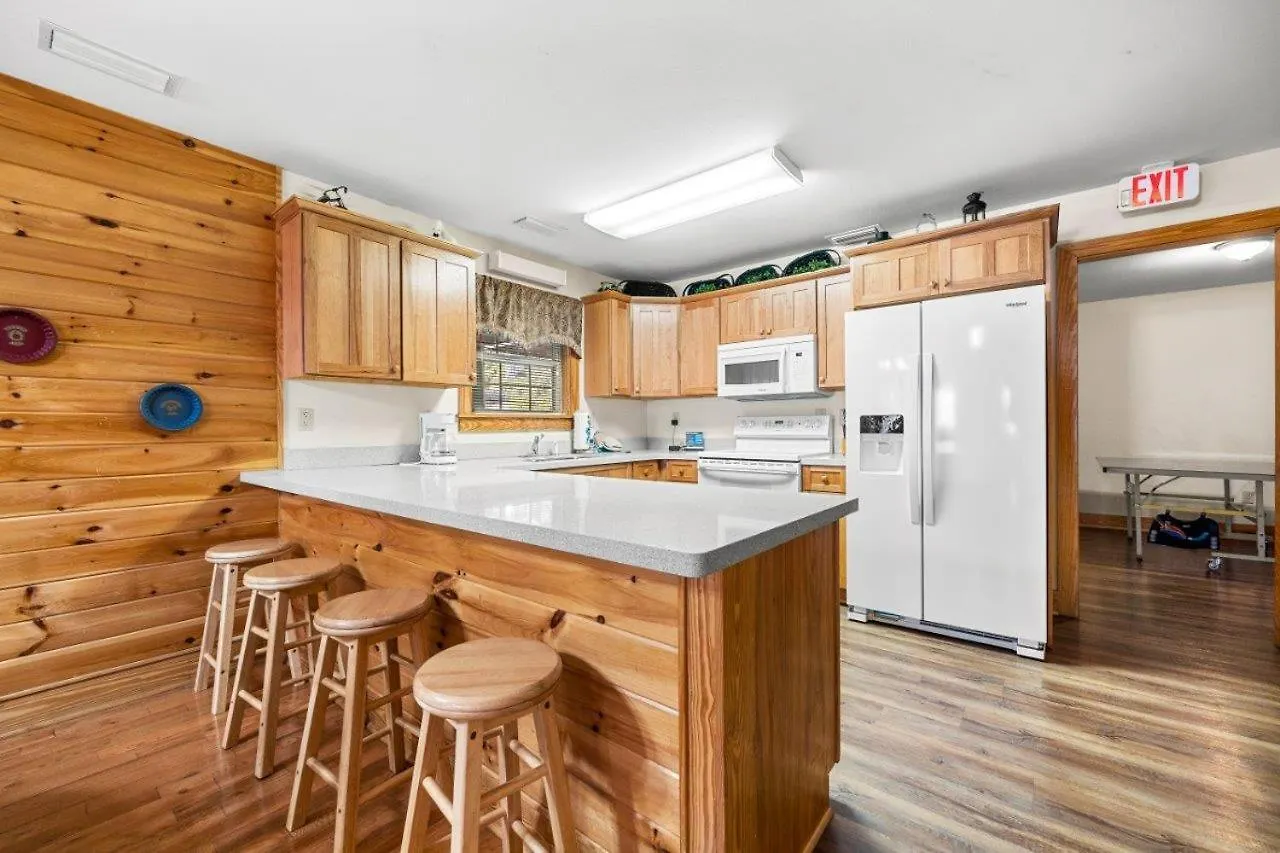 Poplar Point Unit 12d By Eden Crest * Pigeon Forge