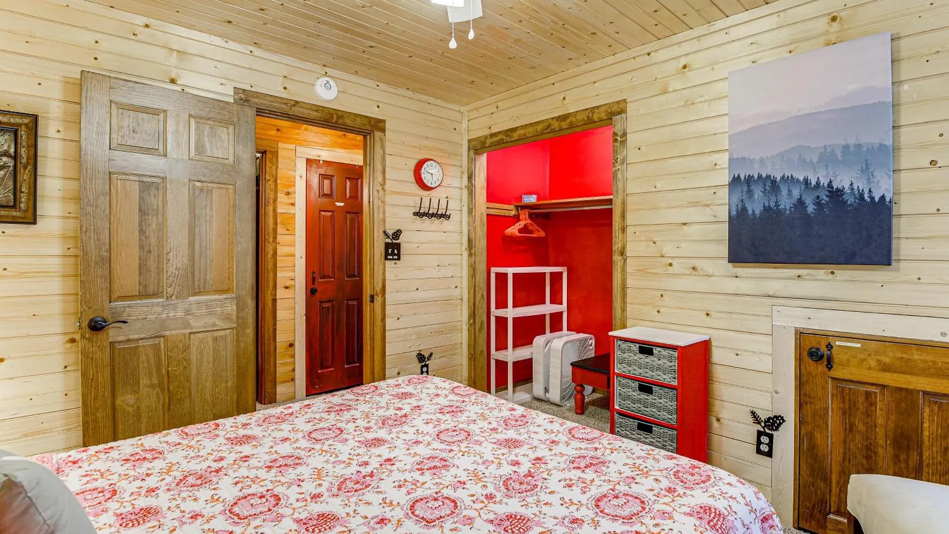 Holiday home Easy-access With Hot Tub!