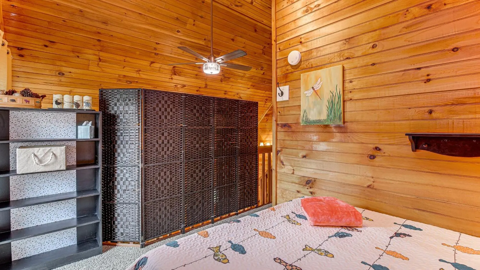 Easy-access With Hot Tub! Holiday home *