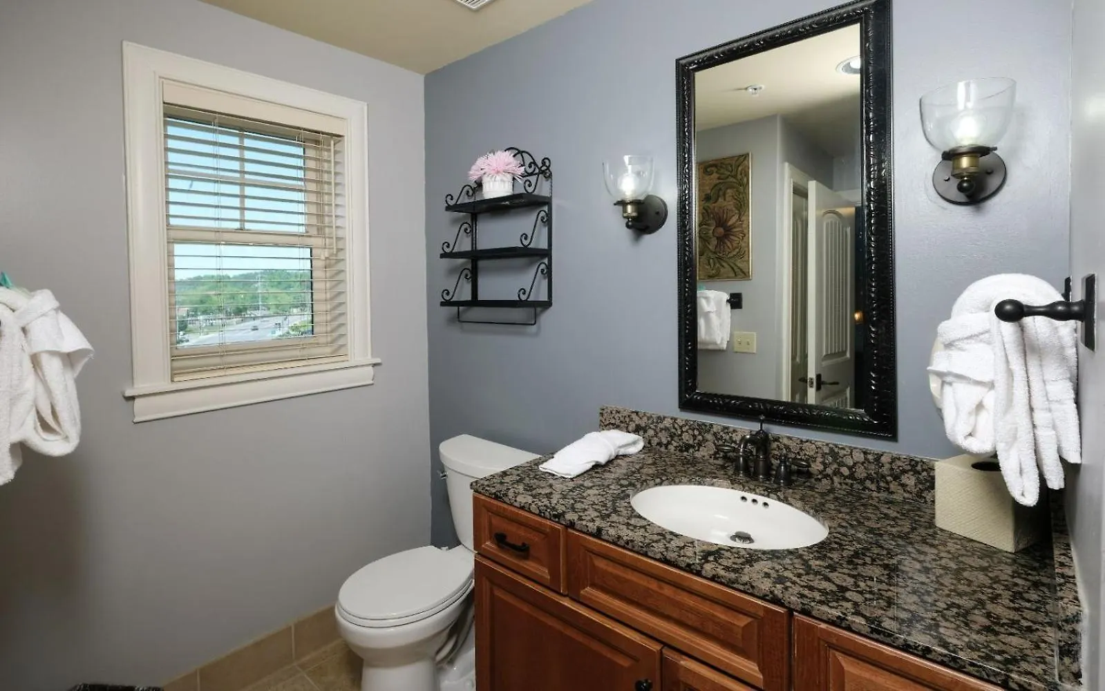 The Smoky Mountain Nest Apartman *