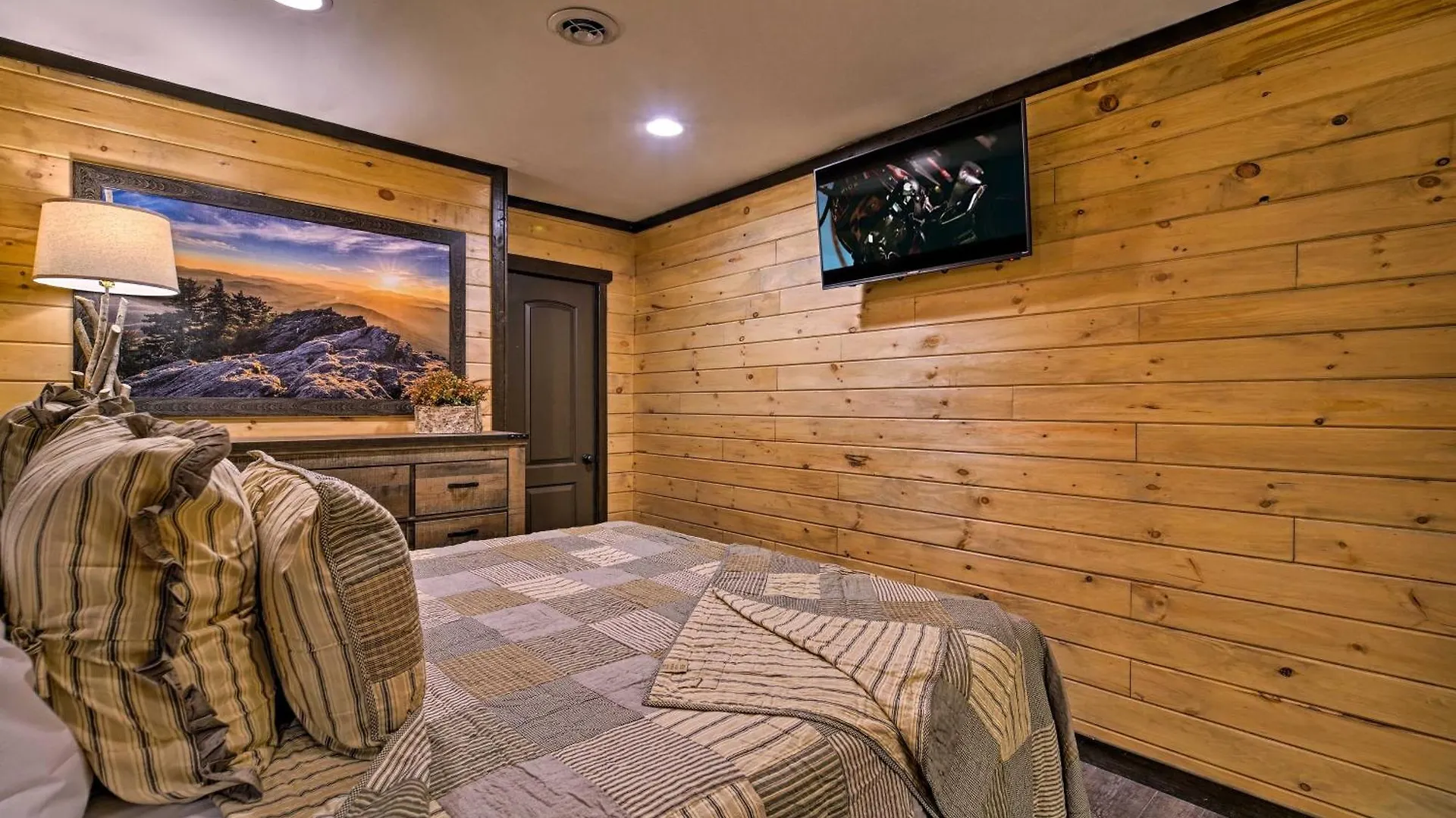 Chalet Rebel Retreat By Eden Crest Pigeon Forge