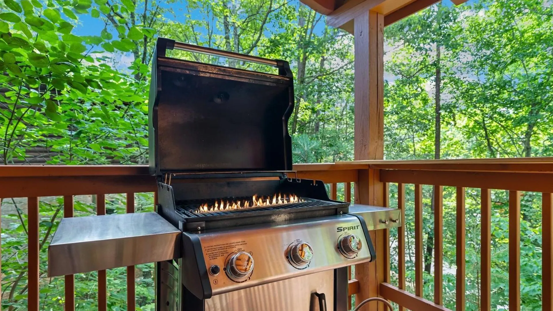 Er76 - Bear Tracks - Great Location! Close To The Action! Holiday home Pigeon Forge