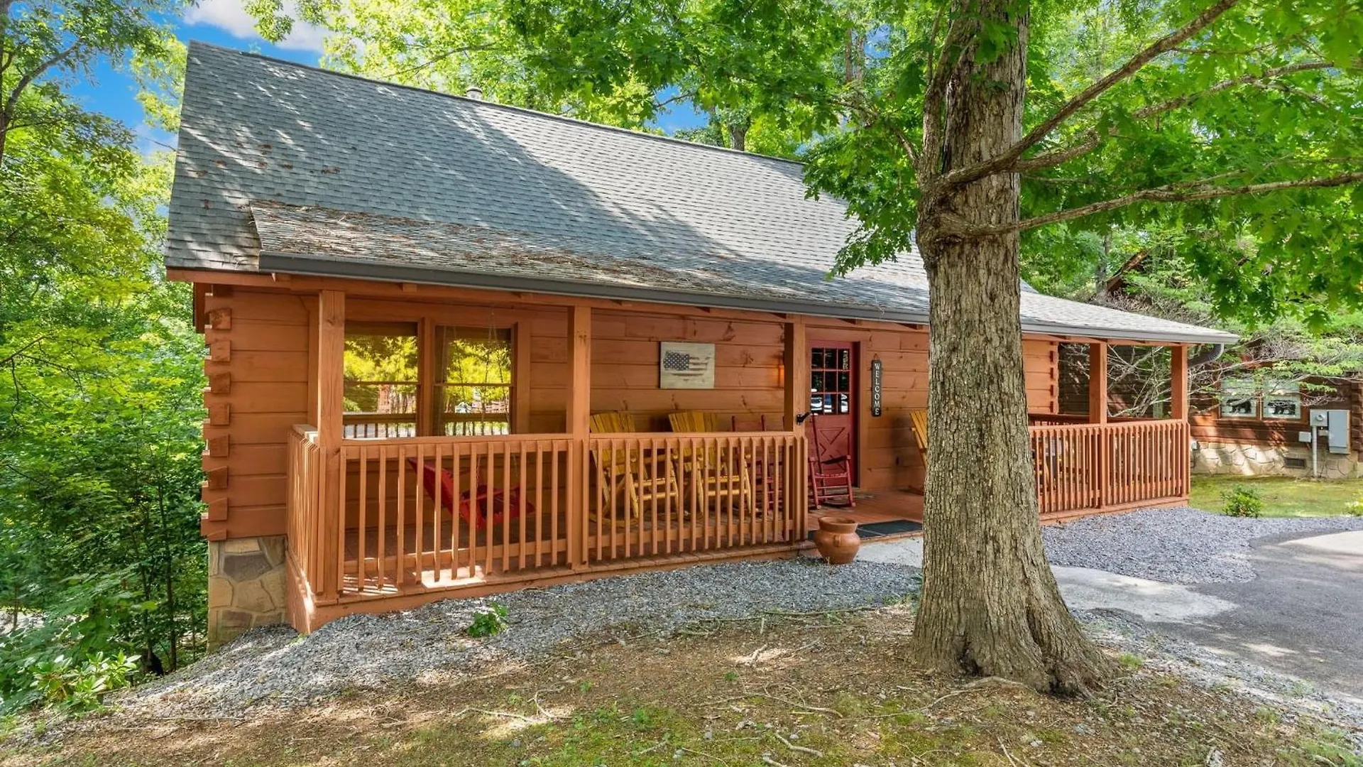 Er76 - Bear Tracks - Great Location! Close To The Action! * Pigeon Forge