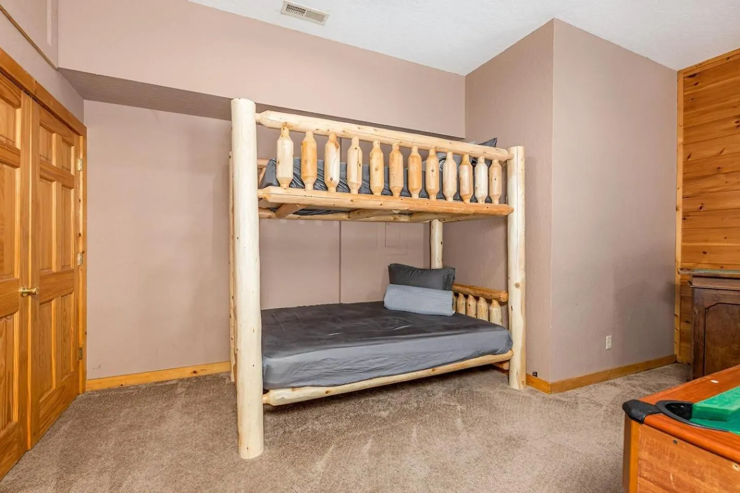 Dog Friendly Secluded Whot-tub & Sleeps 12 Feriehus Pigeon Forge