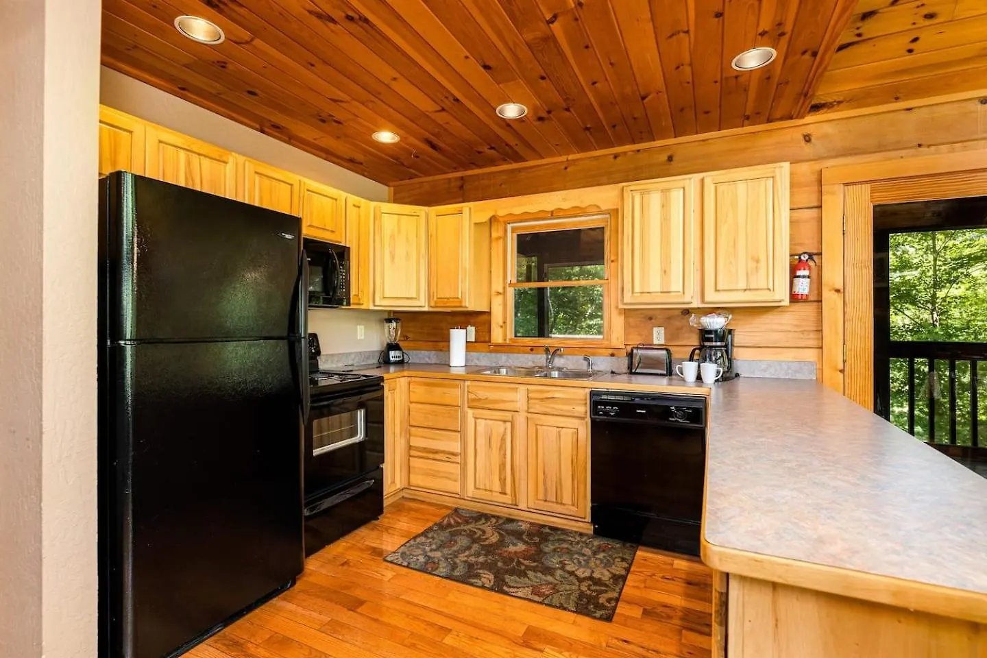 Dog Friendly Secluded Whot-tub & Sleeps 12 Holiday home Pigeon Forge