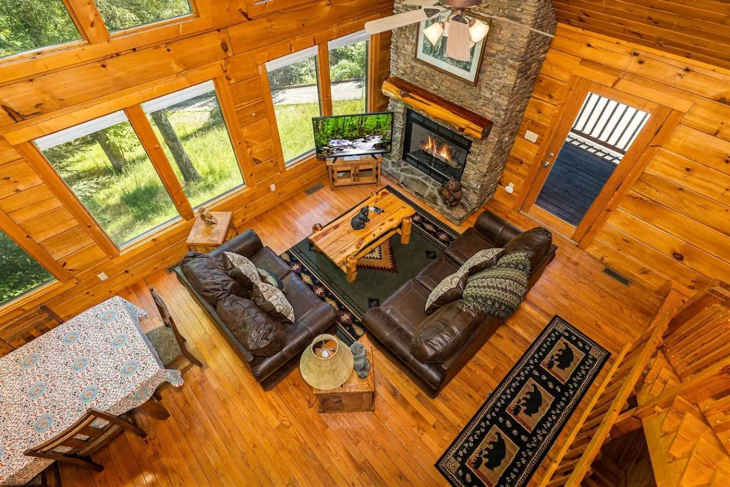 Feriehus Dog Friendly Secluded Whot-tub & Sleeps 12 Pigeon Forge