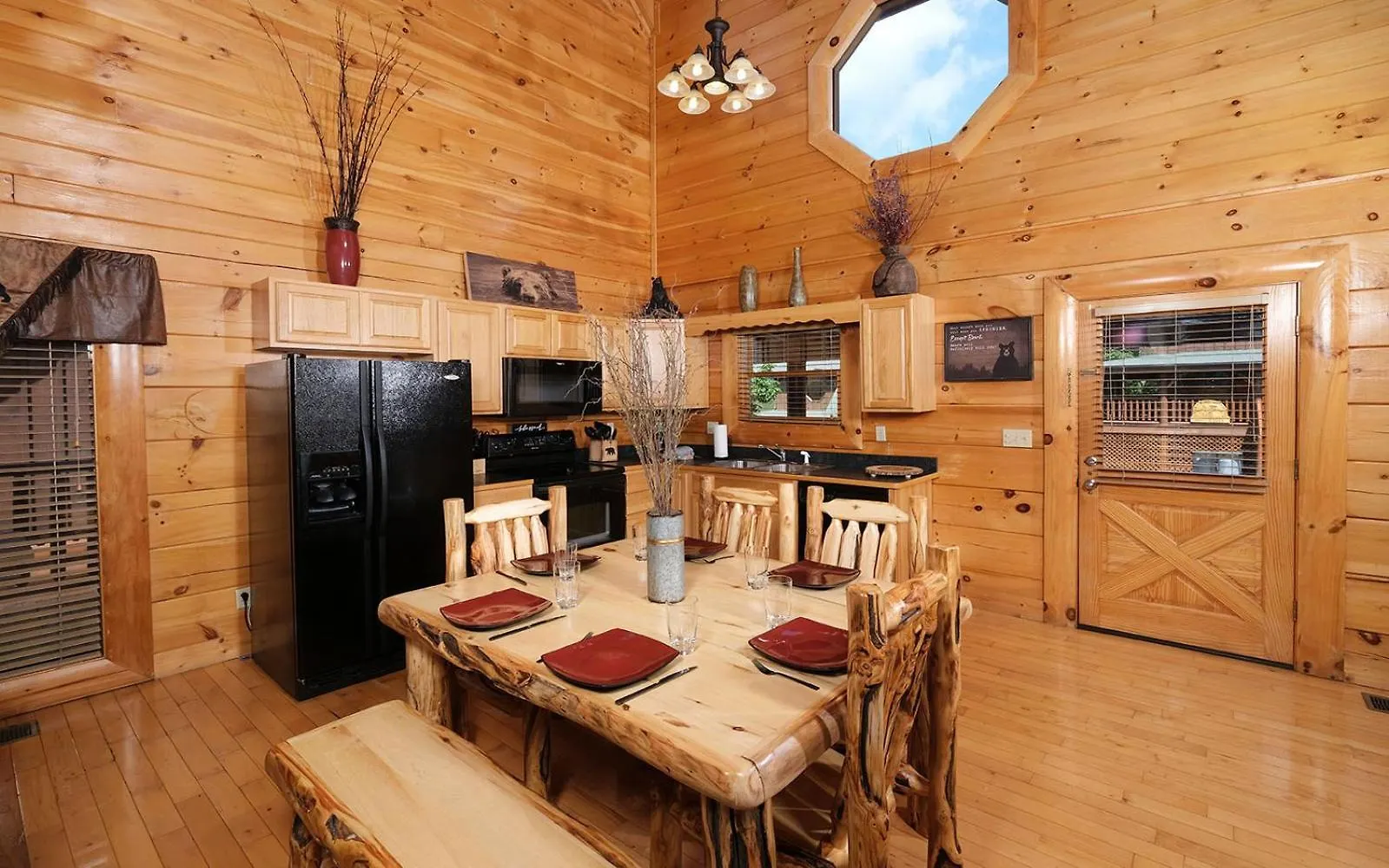 Bear Hug At Bear Creek Villa